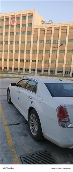 كرايسلر 300